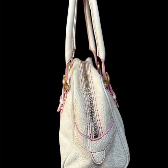 Dooney & Bourke Marchesa Cream Pebbled Arnella Leather Pink Piping Handbag - Picture 4 of 9